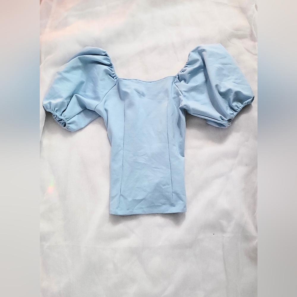 NWOT! Boston Proper Women's Sky Blue Spring Puff Sleeve Resort Crop Top Small - Picture 3 of 16